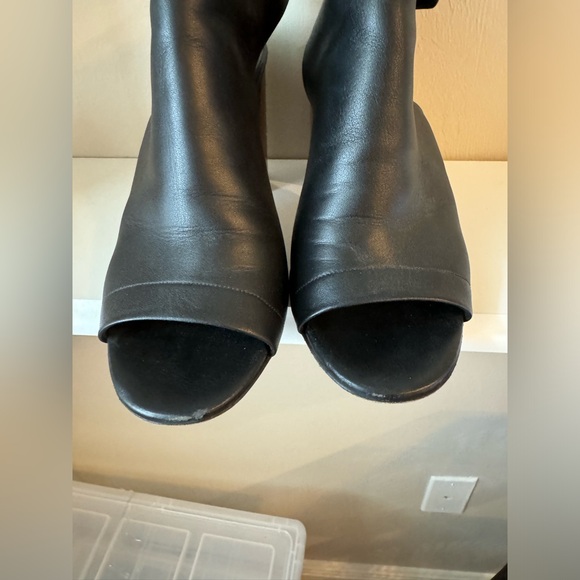 Vince size 9 shoe - Picture 3 of 4